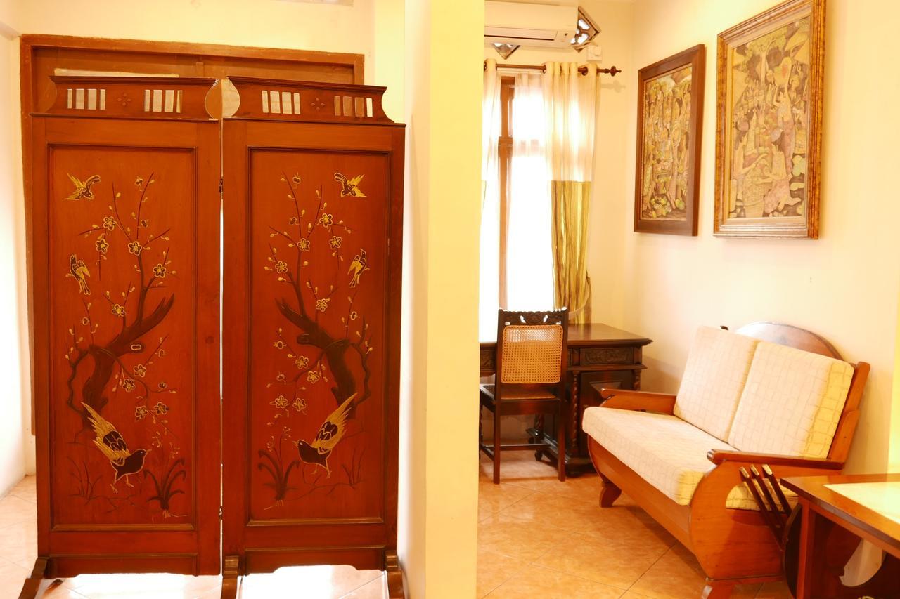 Ciwulan 36 Guest House Bandung Esterno foto