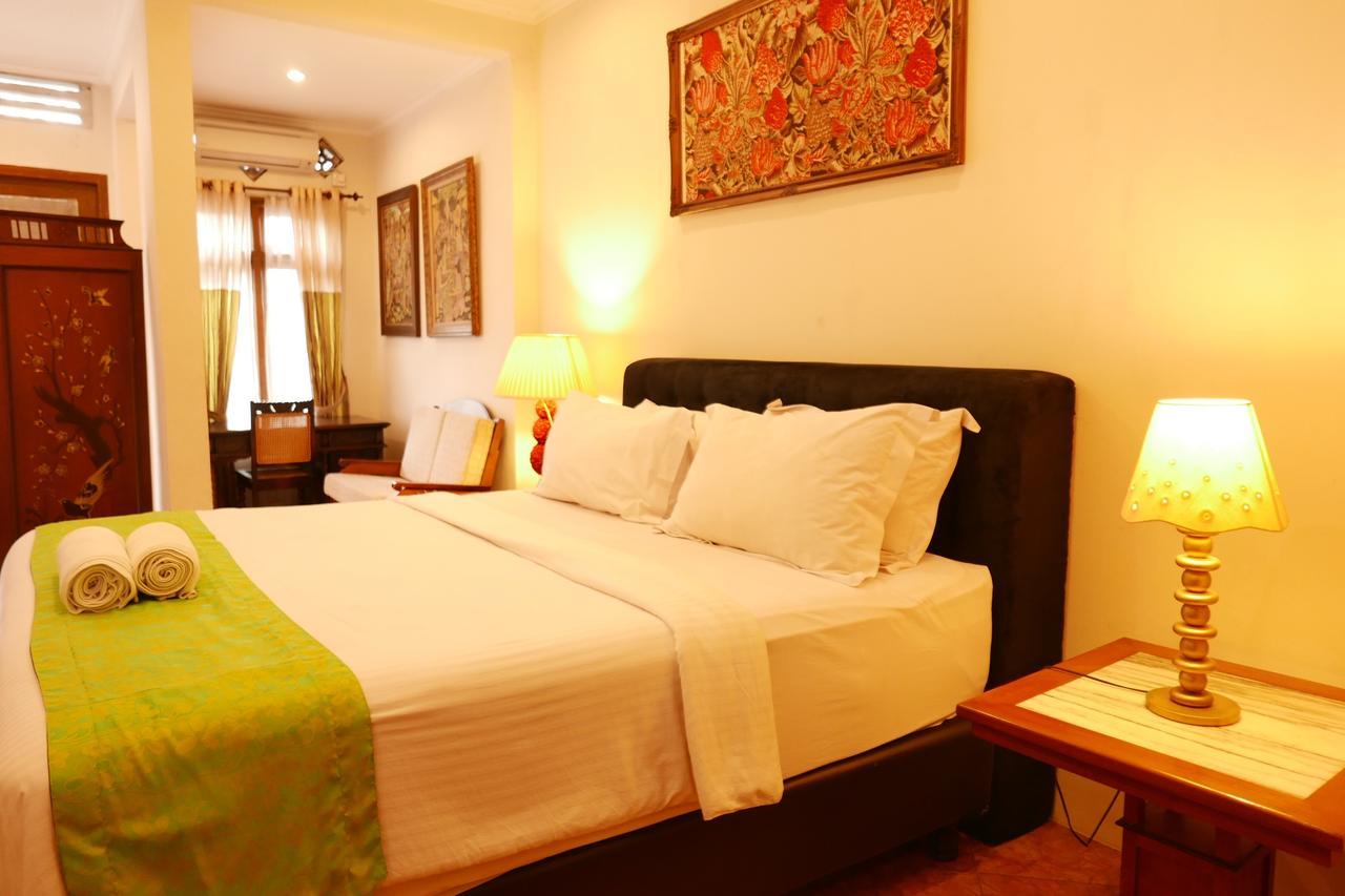 Ciwulan 36 Guest House Bandung Esterno foto