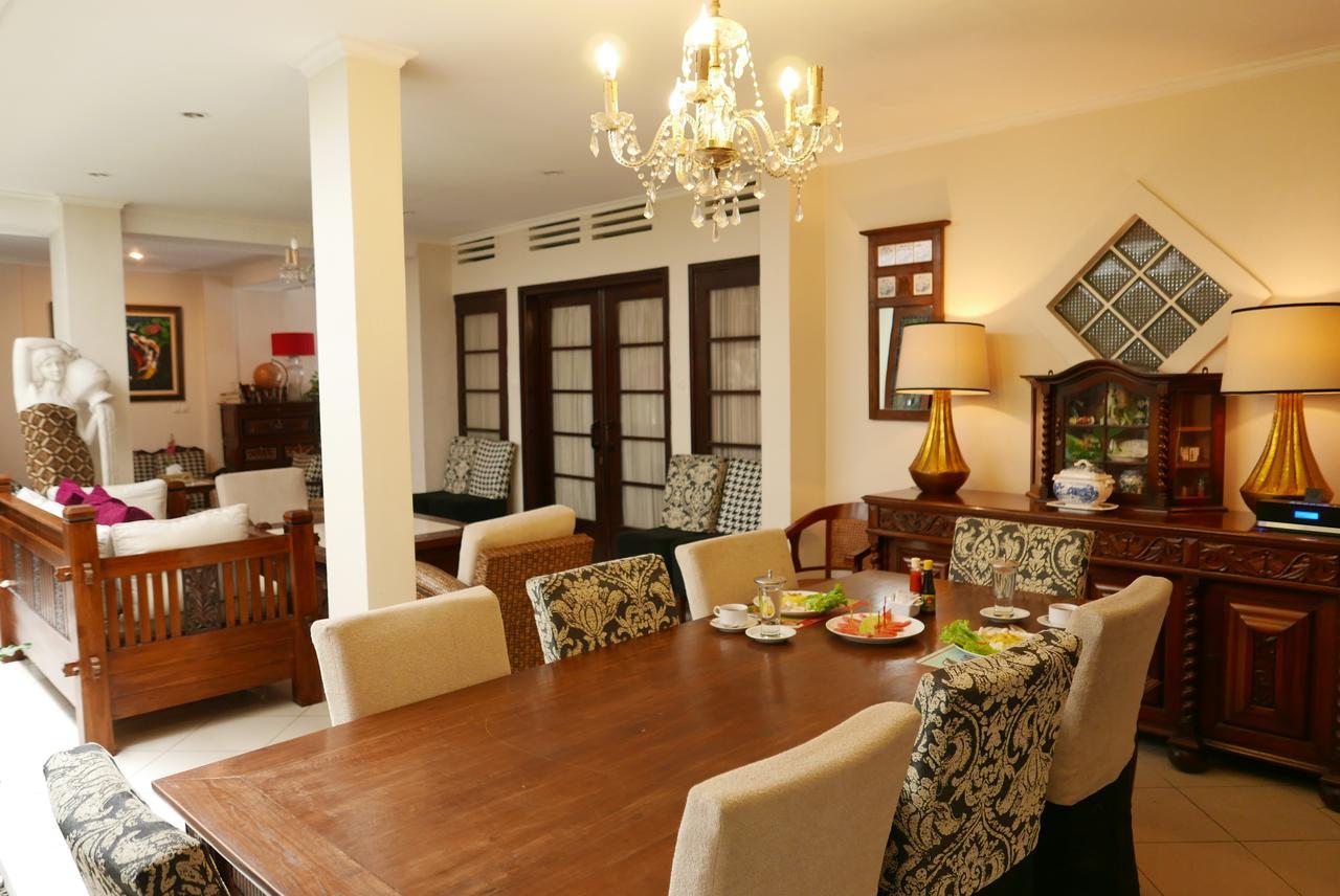 Ciwulan 36 Guest House Bandung Esterno foto