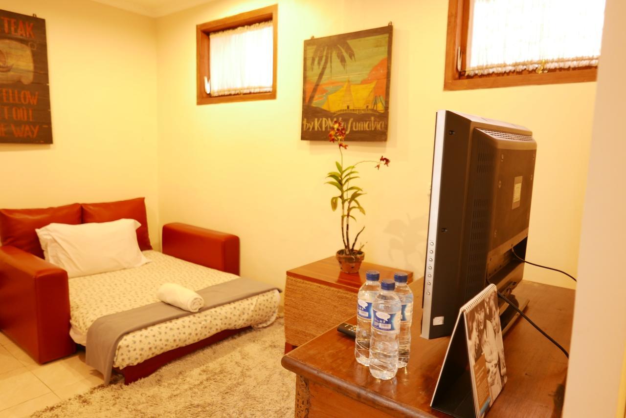 Ciwulan 36 Guest House Bandung Esterno foto