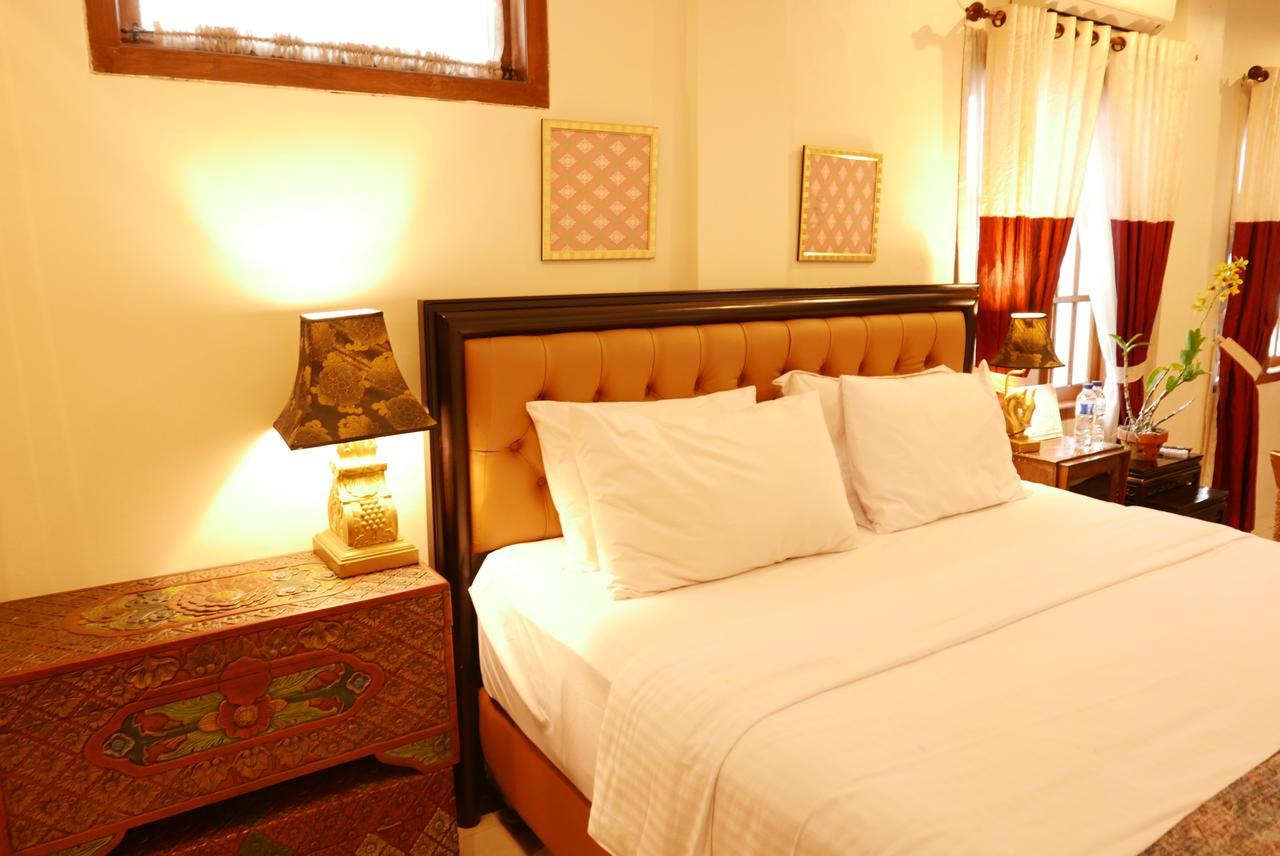 Ciwulan 36 Guest House Bandung Esterno foto