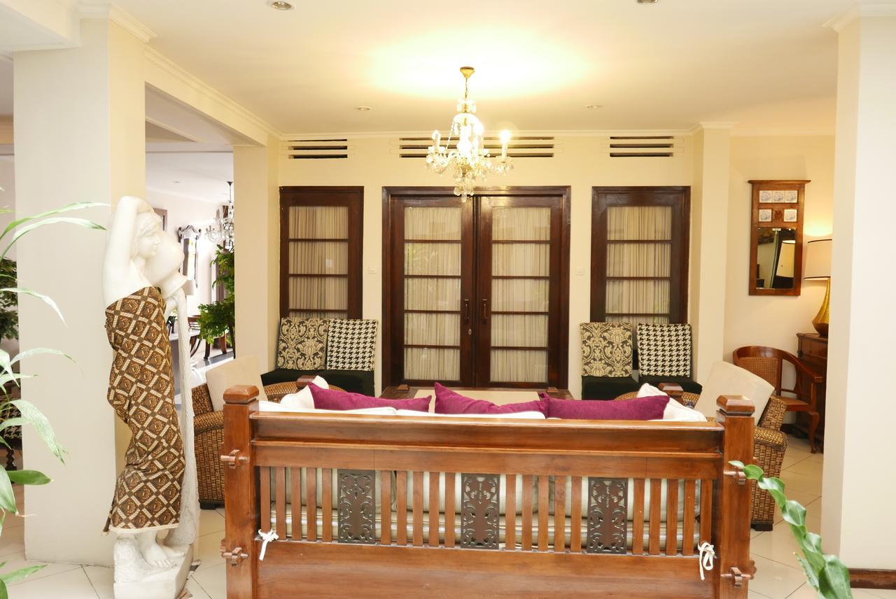 Ciwulan 36 Guest House Bandung Esterno foto
