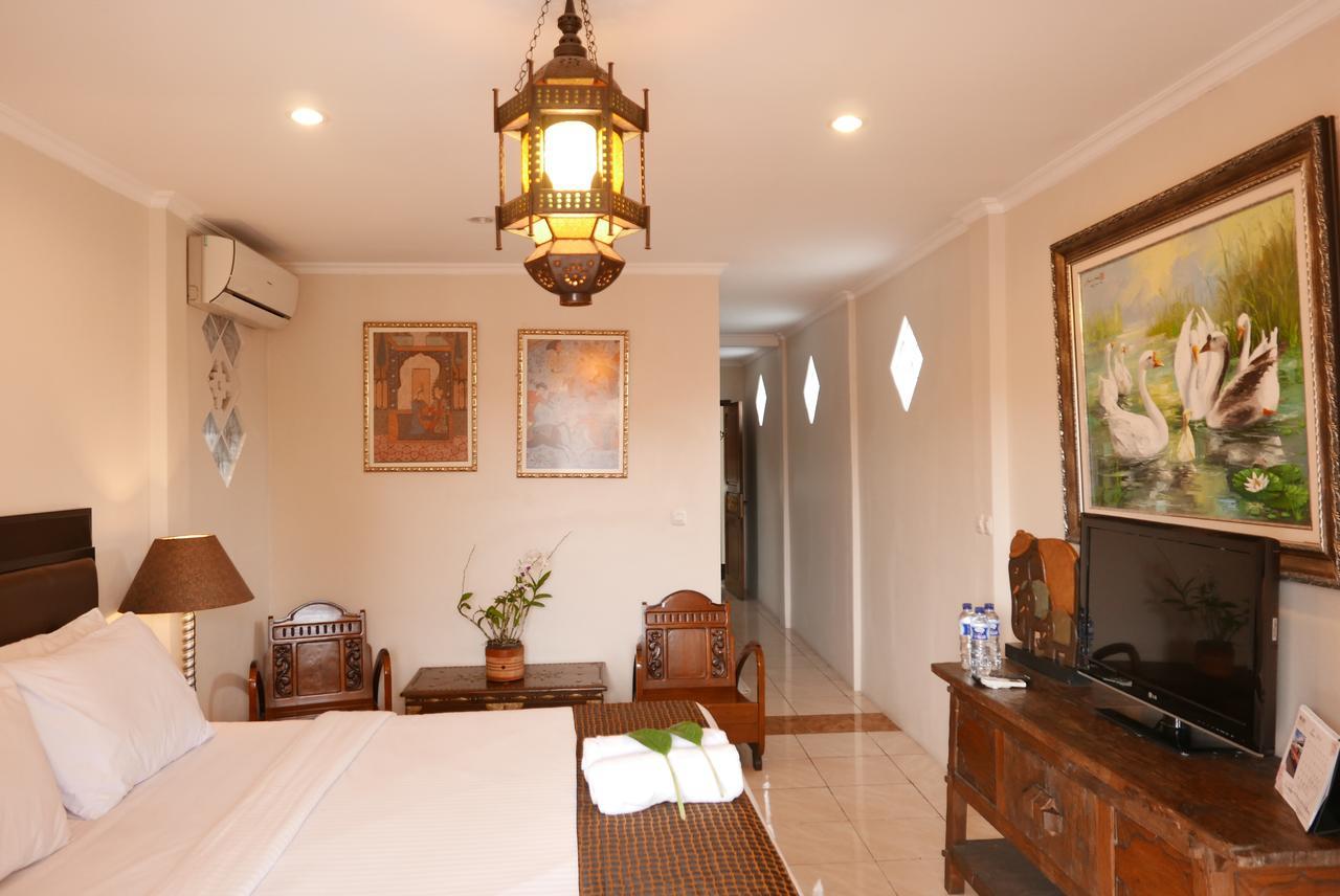 Ciwulan 36 Guest House Bandung Esterno foto