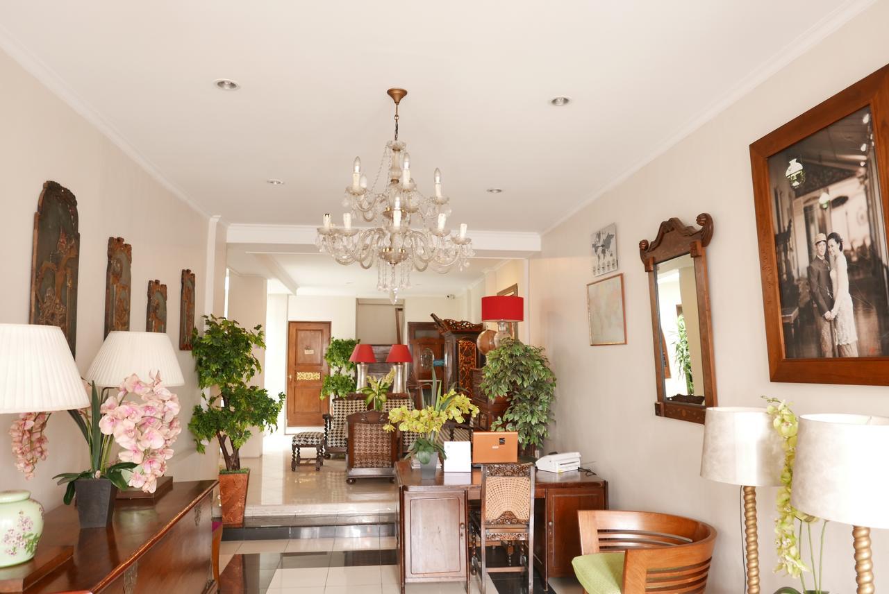 Ciwulan 36 Guest House Bandung Esterno foto