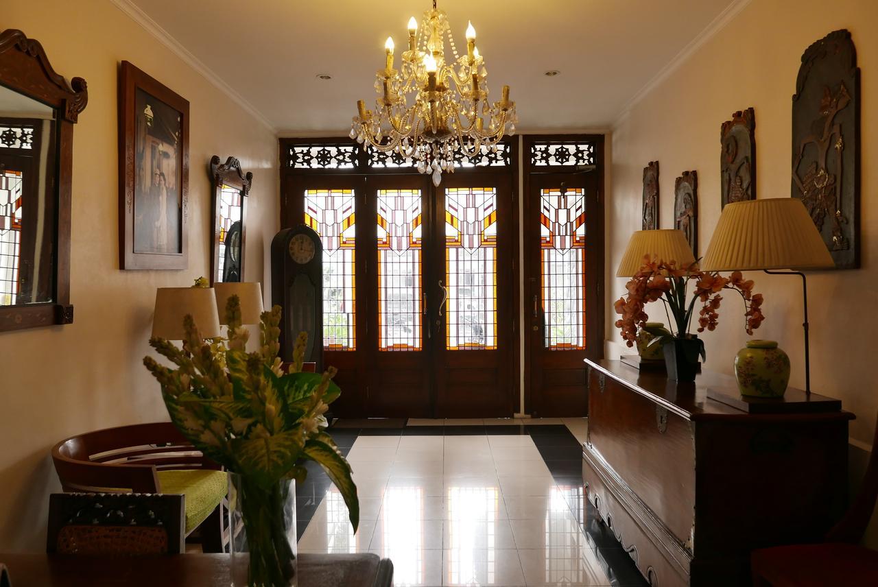 Ciwulan 36 Guest House Bandung Esterno foto
