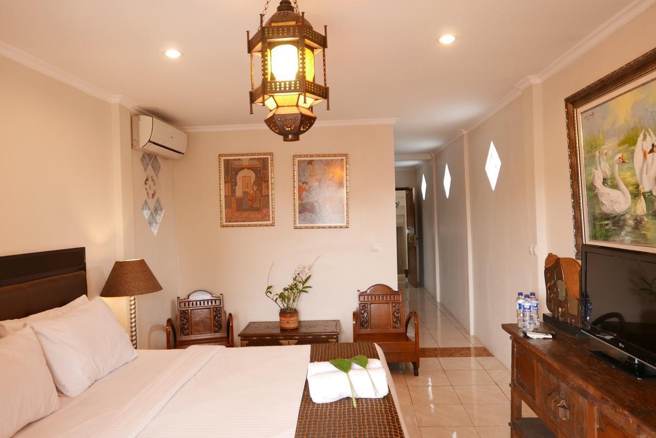 Ciwulan 36 Guest House Bandung Esterno foto